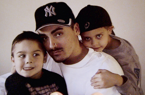 Weldon Angelos, a first-time offender sentenced to a mandatory 55 years for having a gun while dealing drugs is pictured in this family snapshot with his two sons Jesse and Anthoney Angelos.  Photo by Francisco Kjolseth 11/17/2004