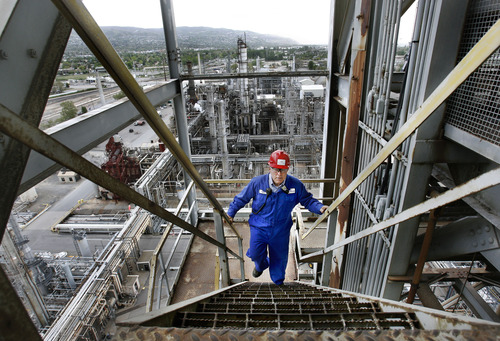 Scott Sommerdorf  |  File photo | The Salt Lake Tribune
Lynn Keddington, refinery manager for Holly Refining and Marketing Company-Woods Cross, at its plant in West Bountiful in 2012. State regulators have approved the oil refinery's plans to greatly expand to process more waxy crude pouring out of the Uinta Basin.