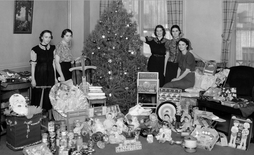 Photo Courtesy Utah State Historical Society

Mountain States Telephone & Telegram., Christmas Tree, December 21, 1937.