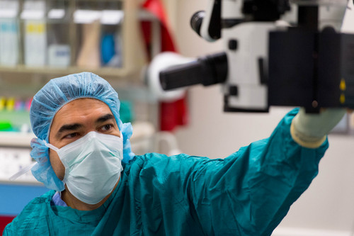 Trent Nelson  |  The Salt Lake Tribune
Ophthalmologist Majid Moshirfar at the University of Utah's Moran Eye Center installed a tiny telescopic lens in the eye of an 86-year-old with advanced macular degeneration last week. The hour-long procedure was the first ever performed in Utah.
