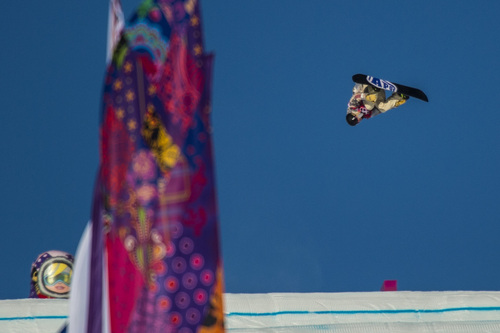KRASNAYA POLYANA, RUSSIA  - JANUARY 8:
Sage Kotsenburg of the United States competes in the Men's Slopestyle Semifinals at the Rosa Khutor Extreme Park during the 2014 Sochi Olympic Games Saturday February 8, 2014.
(Photo by Chris Detrick/The Salt Lake Tribune)