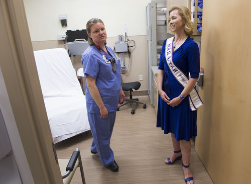Steve Griffin  |  The Salt Lake Tribune


Lisa McMurtrey, a clinical nurse at the University Hospital Burn Center, gives Mrs. Utah International 2014 Amy Farnsworth, a tour of the hospitals newly updated burn center in Salt Lake City, Utah Monday, April 7, 2014. Farnsworth is also a burn survivor and uses the outpatient area of the center for her ongoing treatment for burns she suffered as a child.