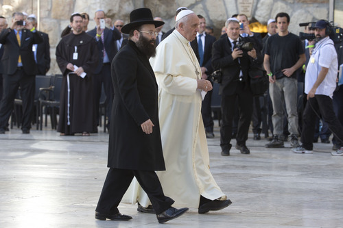 Pope wraps up delicate Mideast pilgrimage - The Salt Lake Tribune
