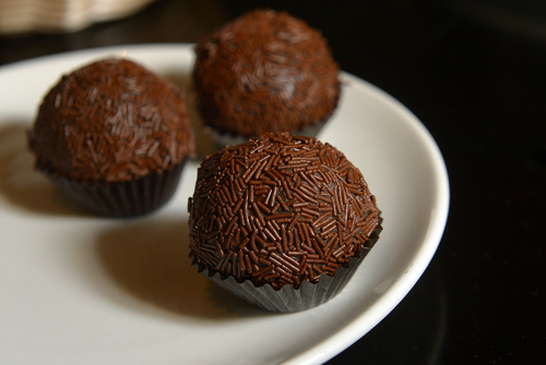 Scott Sommerdorf   |  The Salt Lake Tribune
The Brigadeiro (chocolate fudge balls), at the Sweet Spot Bakery and Cafe - owned and operated by the Drogueti family, Friday, June 13, 2014.