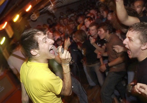 Tribune file photo
The Blood Brothers perform at Kilby Court in 2004.