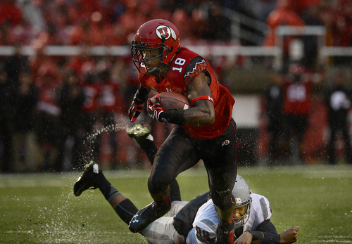 Scott Sommerdorf   |  The Salt Lake Tribune
Utah DB Eric Rowe turns his eyes to the end zone after he grabbed this interception to give Utah a very quick 7-0 lead. Utah took a 21-0 lead over Washington State in the first quarter, Saturday, September 27, 2014.