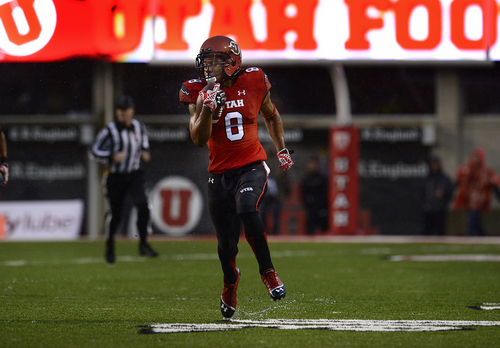 Scott Sommerdorf   |  The Salt Lake Tribune
There is no one around him as Utah kick returner Kaelin Clay returns a punt 58 yards for a TD to give Utah a quick 14-0 lead. Utah took a 21-0 lead over Washington State in the first quarter, Saturday, September 27, 2014.