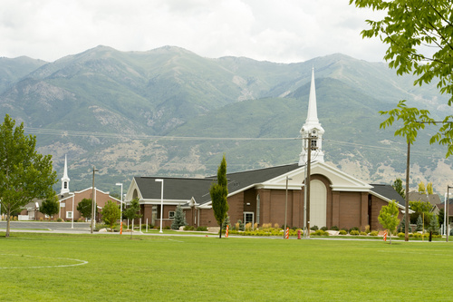 in-utah-mormon-chapels-are-here-there-and-everywhere-the-salt-lake