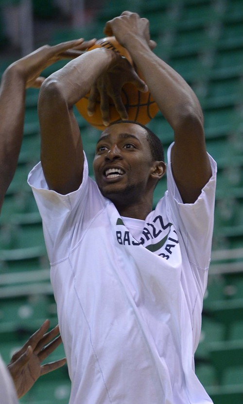 Leah Hogsten  |  The Salt Lake Tribune
Utah Jazz forward Jeremy Evans (40) warms up on the court prior to their matchup against the Cleveland Cavaliers, Friday, January 10, 2014 at Energy Solutions Arena. Gordon Hayward will not play due to a hip injury.