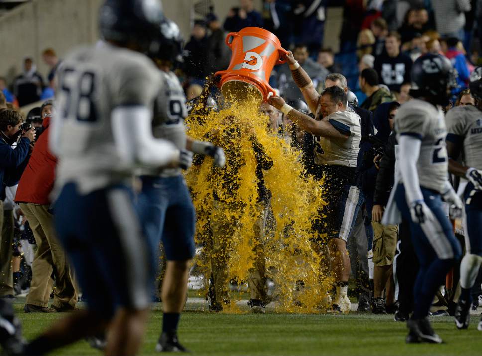 NFL Quarterback and BYU Graduate Jim McMahon Has #9 Jersey Retired by BYU —  Sports Speakers 360 Blog