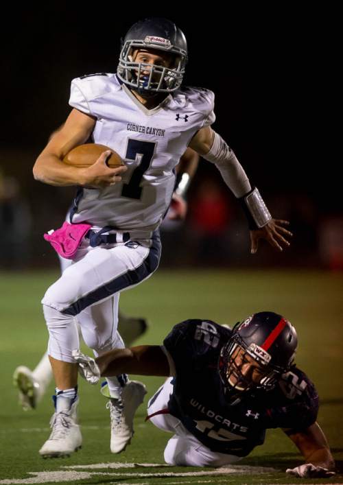 Prep football Corner Canyon stays undefeated in thrilling 2120 win