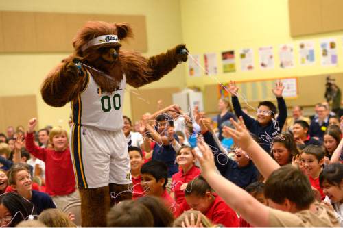 Leah Hogsten  |  The Salt Lake Tribune
The highlight for the student "bears" of Whittier Elementary was after Becker's speech when the Utah Jazz Bear burst into the room spraying the students with silly string and confetti. Mayor Ralph Becker delivers his annual State of the City address at Whittier Elementary, Wednesday, January 14, 2014.