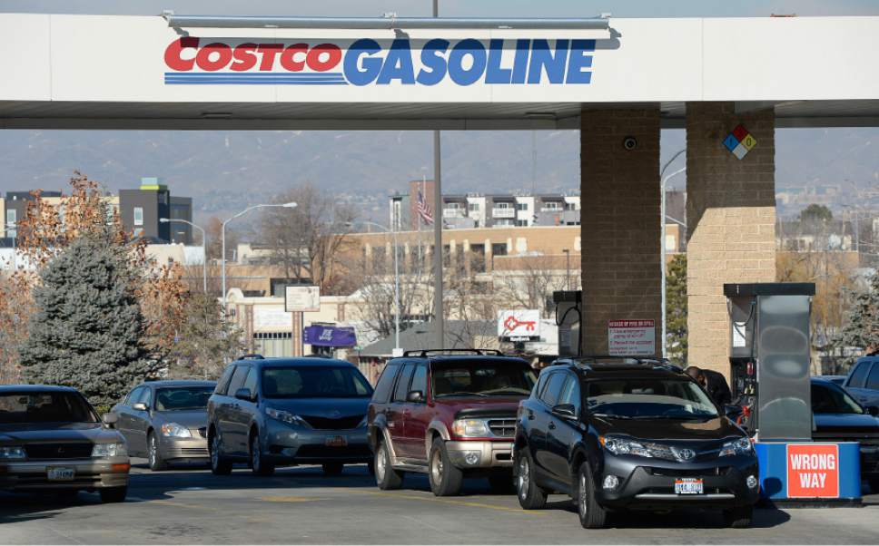 Francisco Kjolseth  |  The Salt Lake Tribune 
Drivers line up at Costco in Murray to fill up their tanks with some of the cheapest gas prices around on Friday, Jan. 23, 2015.