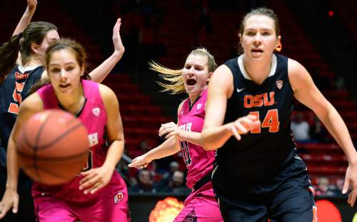 Scott Sommerdorf   |  The Salt Lake Tribune
Utah forward Taryn Wicijowski yells during a battle for a loose ball as Oregon State defeated Utah 52-42, Sunday, Feb. 22, 2015. The game was Wicijowski's final game as a Ute.