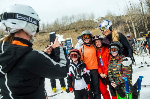Chris Detrick  |  The Salt Lake Tribune
Vail ambassador and Olympic skier Lindsey Vonn poses for a picture with the Vander Louw family, of Mahtomedi, Minnesota, at Park City Mountain Resort Tuesday March 31, 2015.