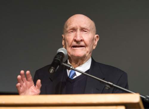 Rick Egan  |  The Salt Lake Tribune

Gail Halvorsen, 94 years old and known around the world as the Berlin Candy Bomber, shares his history lesson with seventh grade students at Oquirrh Hills Middle School, Wednesday, April 1, 2015