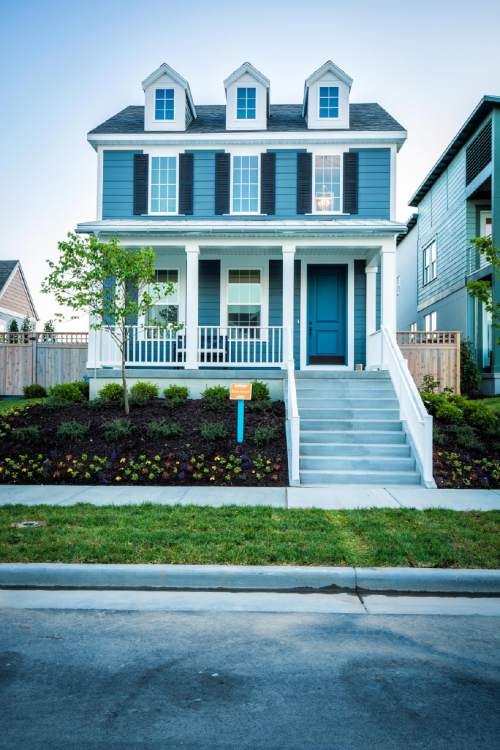 Holmes Homes parade entries exhibit homebuilder's excellence The Salt