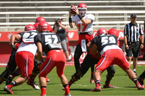Leah Hogsten  |  The Salt Lake Tribune
Utah's back up quarterback Conner Manning looks to pass. University of Utah football team held its first fall scrimmage at Rice-Eccles Stadium, Thursday, August 13, 2015.