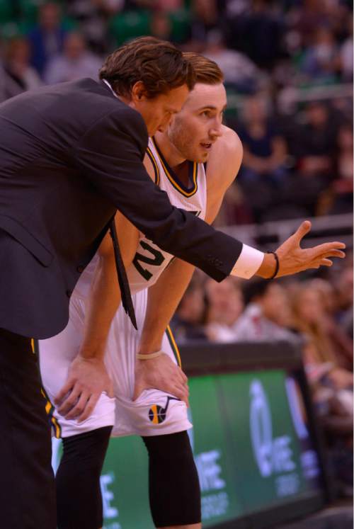 Leah Hogsten  |  The Salt Lake Tribune
Utah Jazz head coach Quin Snyder and Utah Jazz guard Gordon Hayward (20) at the sidelines during the first half. Oklahoma City Thunder lead the Utah Jazz  57-43 at the half, Tuesday, October 20, 2015 at Energy Solutions Arena.