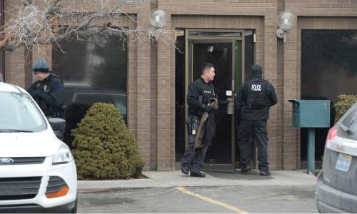 Francisco Kjolseth | The Salt Lake Tribune
IRS agents raid the property of several Kingston Clan properties, including the offices at 2950 S. Main Street in Salt Lake City on Wednesday, Feb. 10, 2016.