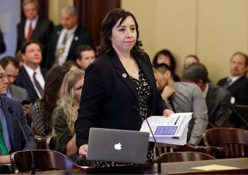 Utah lawmakers hold plan for paid parental leave - The Salt Lake Tribune