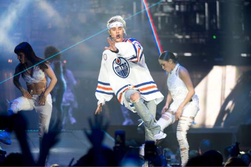 Photos and review: Elevated moments for Justin Bieber in sold-out