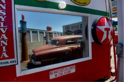 I Love' oil-and-gas memorabilia (video) - The Salt Lake Tribune