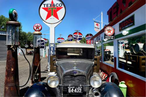 I Love' oil-and-gas memorabilia (video) - The Salt Lake Tribune