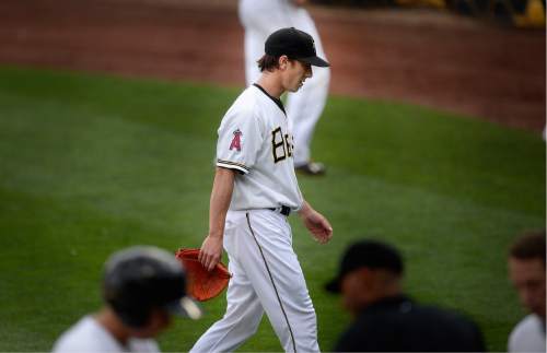 Scott Sommerdorf   |  The Salt Lake Tribune  
Former San Francisco Giants and Los Angeles Angels pitcher Tim Lincecum makes his way to the dugout after a rough first inning in which he gave up two home runs and gave the Round Rock Express an early 3-0 lead in his first start in Salt Lake for the Salt Lake Bees, Monday, August 15, 2016.