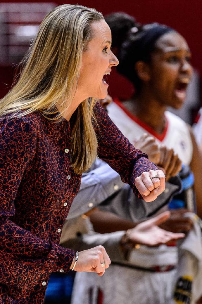 Trent Nelson  |  The Salt Lake Tribune
Utah coach Lynne Roberts yells to her team as the University of Utah hosts Washington State, NCAA women's basketball at the Huntsman Center, Saturday January 2, 2016.