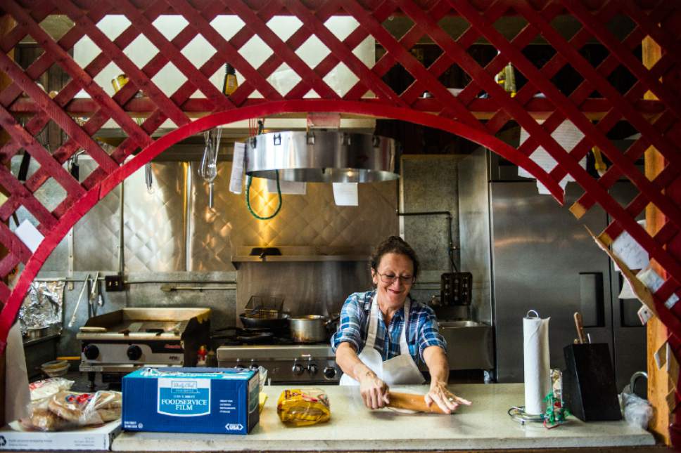 Chris Detrick  |  The Salt Lake Tribune
My Tiaís Cafe owner Sylvia Sandoval makes sopapillas at her restaurant in Cerro, New Mexico Friday September 30, 2016.