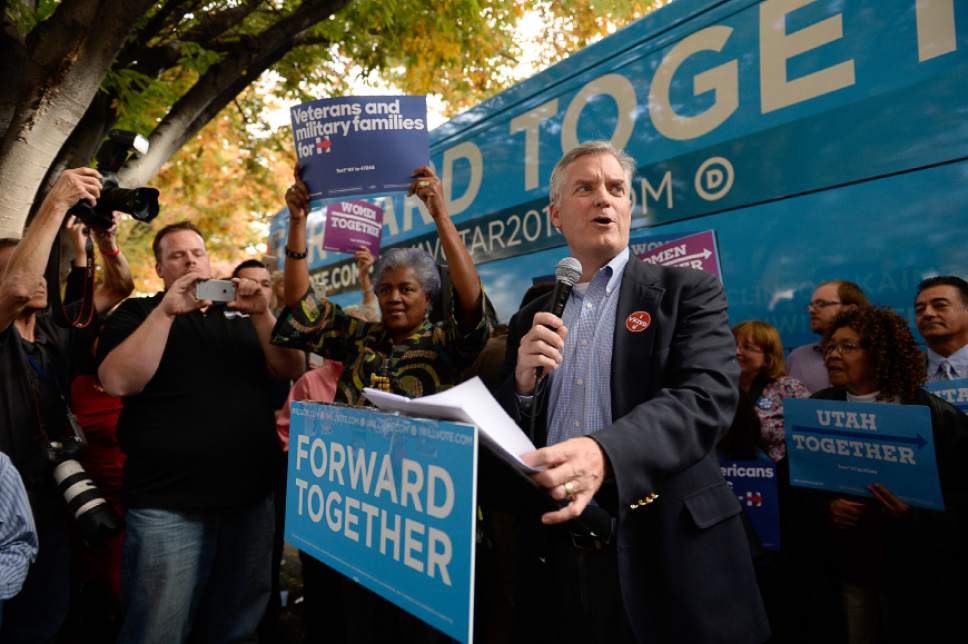 Francisco Kjolseth | The Salt Lake Tribune
Peter Coroon, Democratic State Party Chair in Utah, welcomes Donna Brazile, chairwoman of the DNC, in background, during a rally stop at the Salt Lake City and County building to speak in support of Hillary Clinton and other Democrats running for office on Thursday, Oct. 27, 2016.