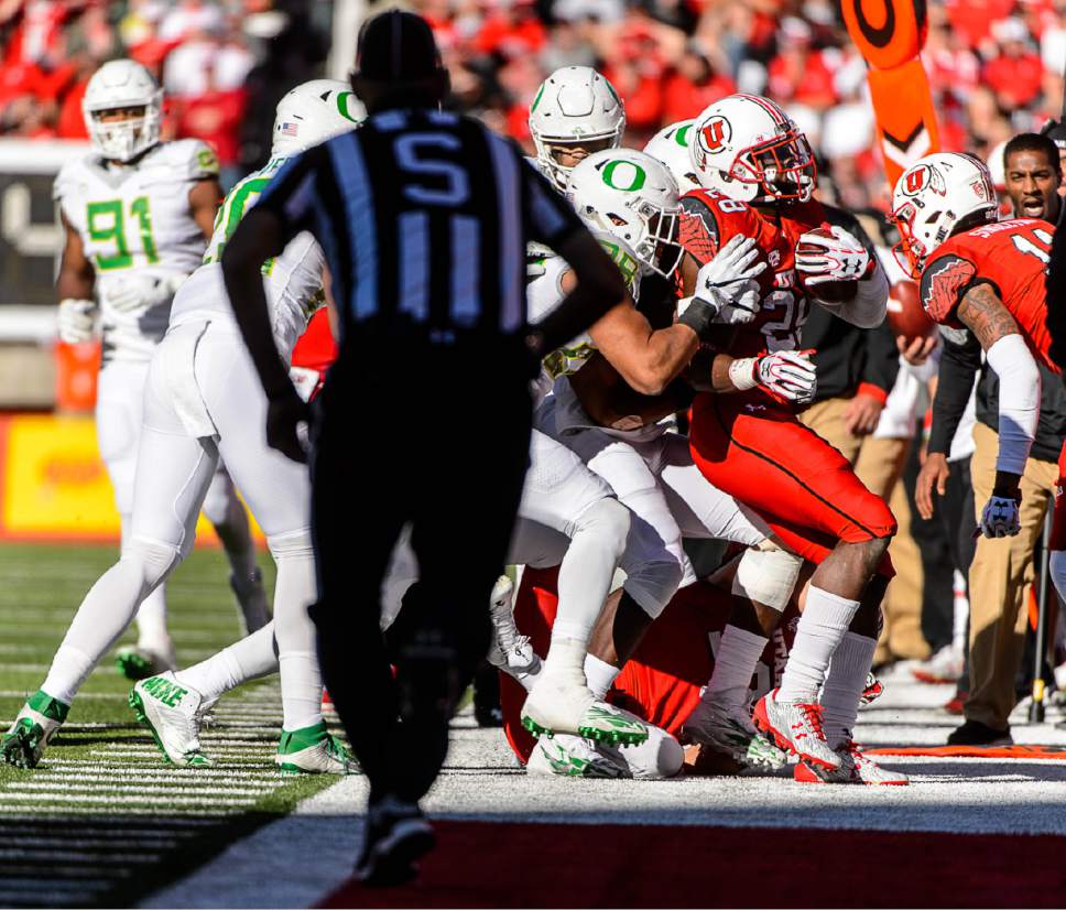 Trent Nelson  |  The Salt Lake Tribune
Utah Utes running back Joe Williams (28) runs for a first down as Utah hosts Oregon, NCAA football at Rice-Eccles Stadium in Salt Lake City, Saturday November 19, 2016.