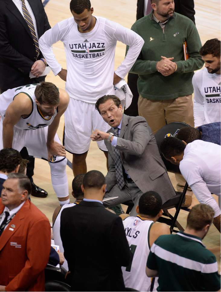 Scott Sommerdorf   |  The Salt Lake Tribune  
Utah Jazz head coach Quin Snyder talks with his team during a second half time out. The Jazz beat the Atlanta Hawks 95-68, Friday November 25, 2016.