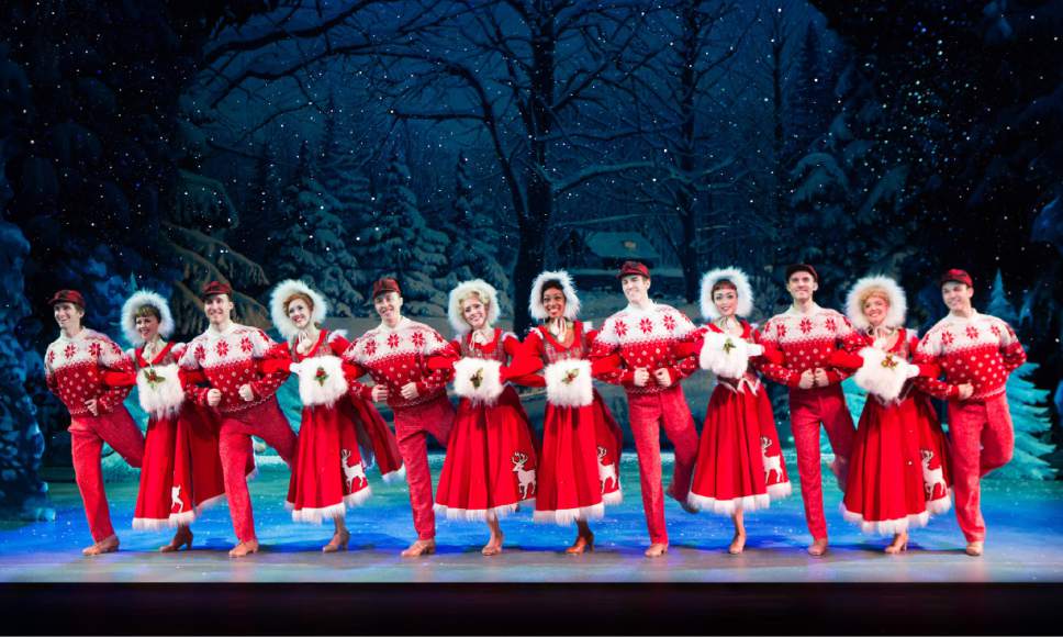 Review Spectacular dance numbers highlight touring 'White Christmas
