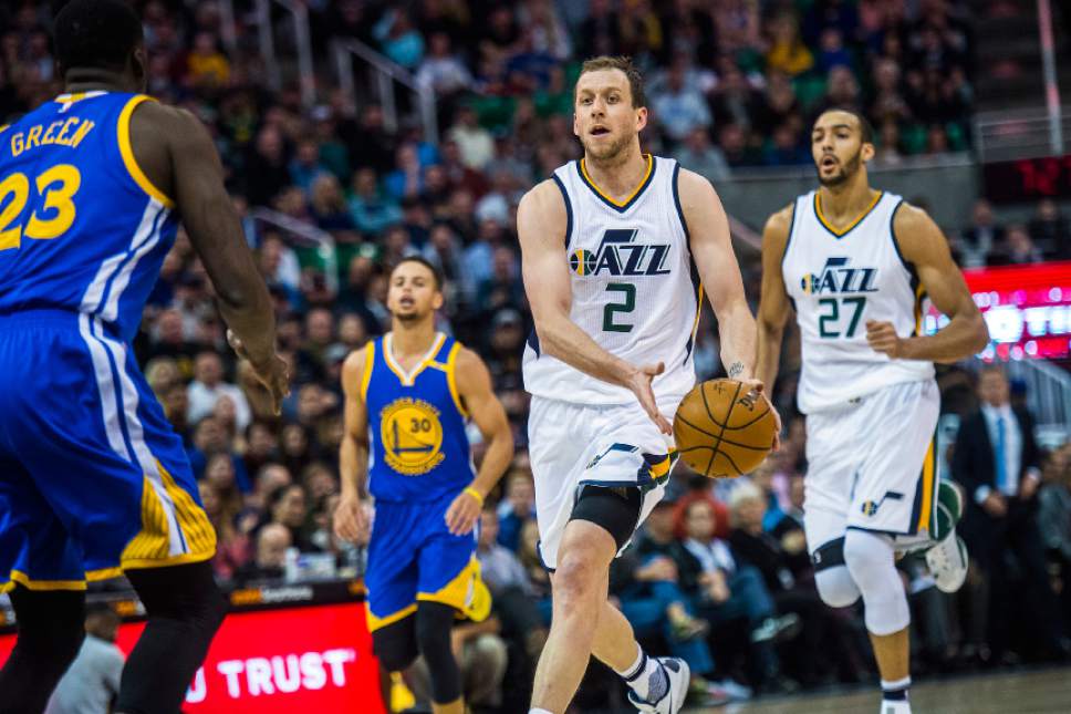 Utah Jazz's Joe Ingles speaks with reporters following the Utah Jazz shoot  around practice Tuesday, Oct. 26, 2021, in Salt Lake City. (AP Photo/Rick  Bowmer Stock Photo - Alamy