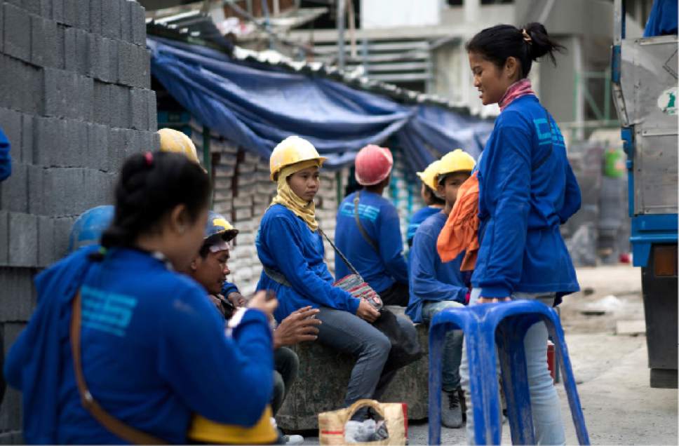 Many Women Migrants In Thai Construction - The Salt Lake Tribune