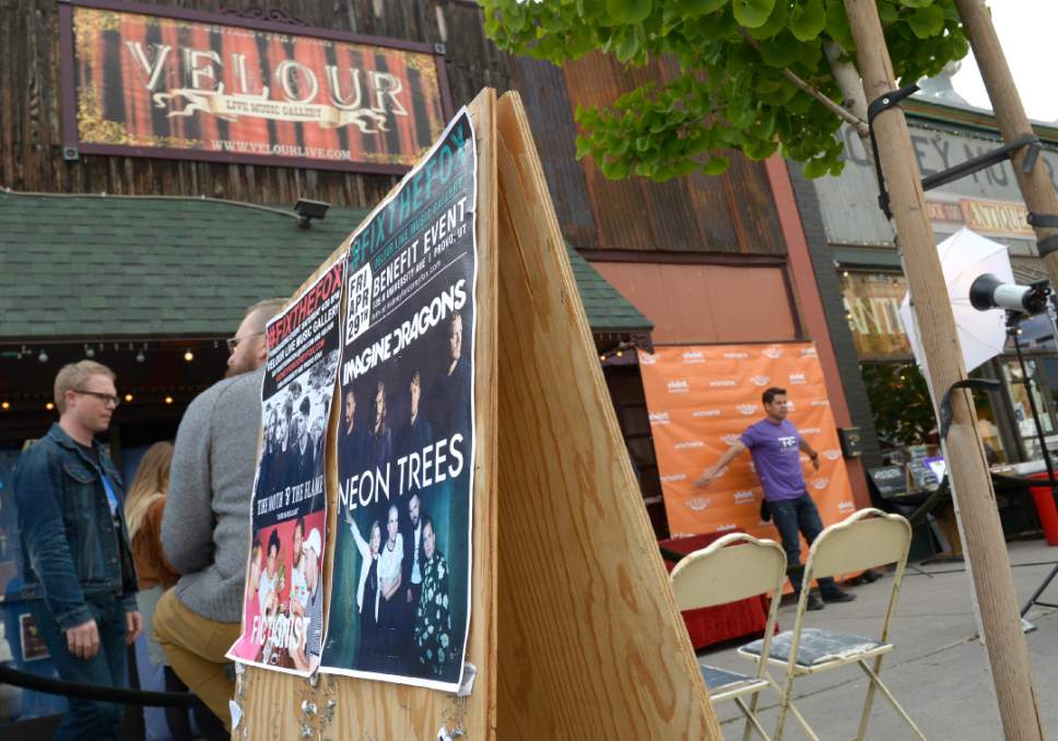 Leah Hogsten | The Salt Lake Tribune
Fans wait outside the #FixTheFox benefit show Friday, April 29, that featured acoustic sets by NeonTrees and Imagine Dragons. Proceeds help Corey Fox, the founder and owner of Velour, who needs a kidney transplant.