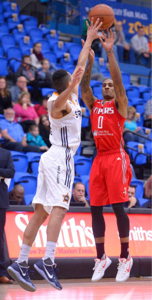 Leah Hogsten  |  The Salt Lake Tribune
Gary Payton II, a former SLCC basketball star, returned to the campus court, Friday, December 16, 2016 with the Rio Grande Valley Vipers basketball team in the NBA's Development League to face the SLC Stars.