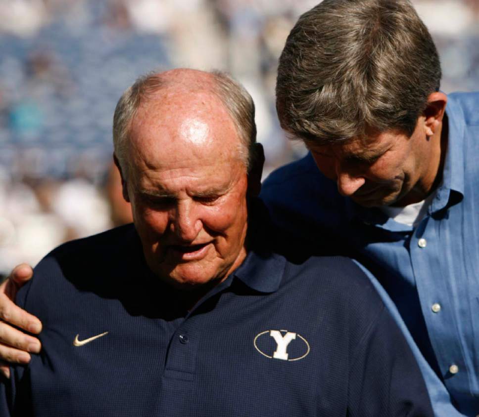Trent Nelson  |  The Salt Lake Tribune

Former BYU quarterback Gifford Nielsen shares a word with his former coach, LaVell Edwards, as Nielsen and Ty Detmer's #14 were retired in a halftime ceremony Saturday September 1, 2007.
