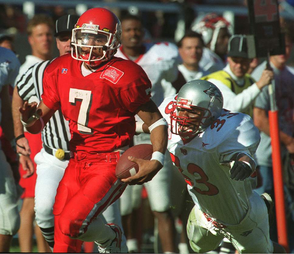 Rick Egan  |  The Salt Lake Tribune

Utes Steve Smith steps out of a tackle attempt, from Homon Wiggins of the Lobos, on his way his first of punt return touchdown against the Lobos on November 13, 1999.