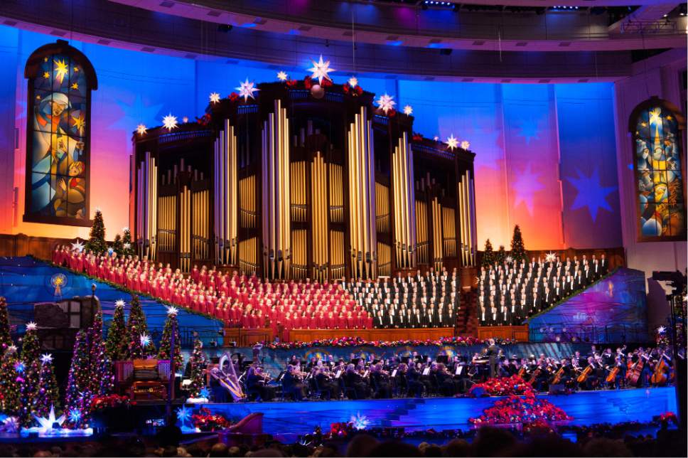 (Alex Gallivan | Special to the Tribune) Christmas with Mormon Tabernacle Choir featuring Rolando Villazón at The LDS Church Conference Center  in Salt Lake City, Thursday,Dec 082016