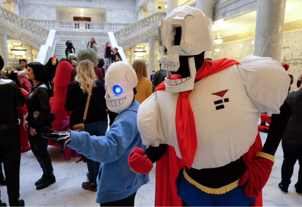 Francisco Kjolseth | The Salt Lake Tribune
Abby Hone, left, and Chris Marcellus pose for fan photos while dressed as Sans Papyrus, following announcements by Salt Lake Comic Con of celebrity guests for FanX 2017, set for March 17-18 at the Salt Palace.