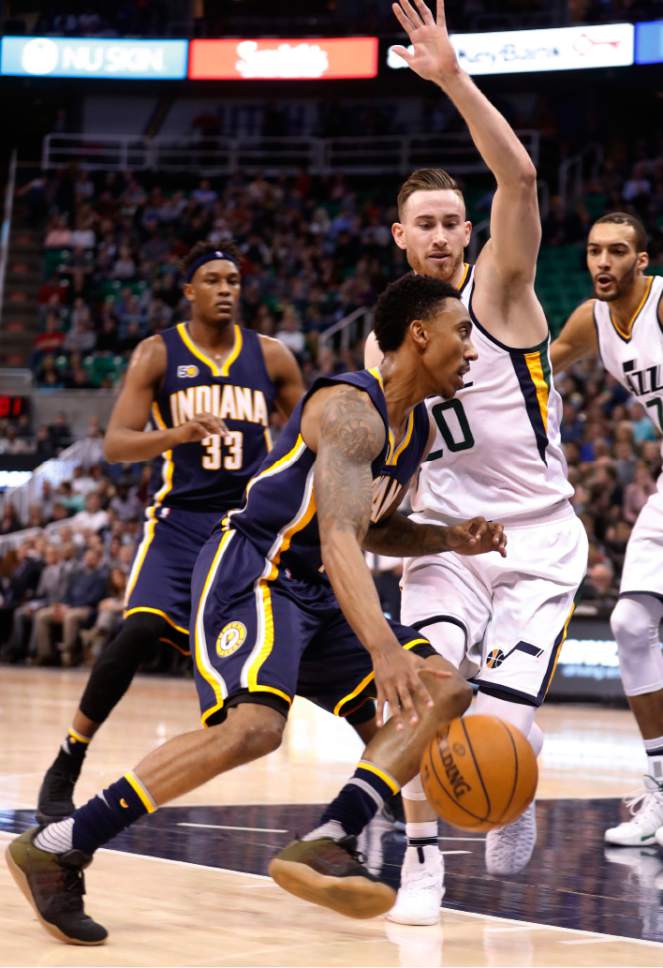 Jazz notes Joe Johnson keeps cool on the bench so he can heat up in