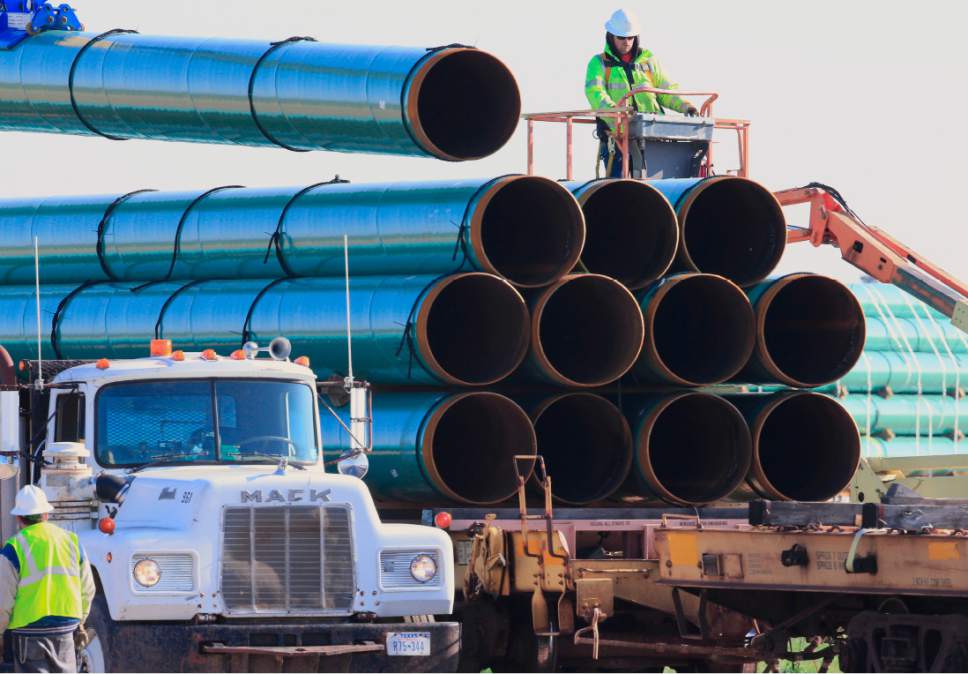 Pipeline backers make big promises about jobs, growth ...