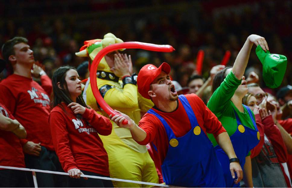 Francisco Kjolseth | The Salt Lake Tribune
The Utah student section tries to disrupt the an Oregon Ducks free throw during the second half of the NCAA college basketball game at the Huntsman Center in Salt Lake City, Thursday, Jan. 26, 2017. The Ducks went on to win 73 to 67.