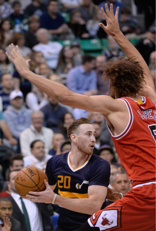 Francisco Kjolseth | The Salt Lake Tribune
Utah Jazz forward Gordon Hayward (20) looks for an opening past Chicago Bulls center Robin Lopez (8) in NBA action, in Salt Lake City, Thursday, November 17, 2016.