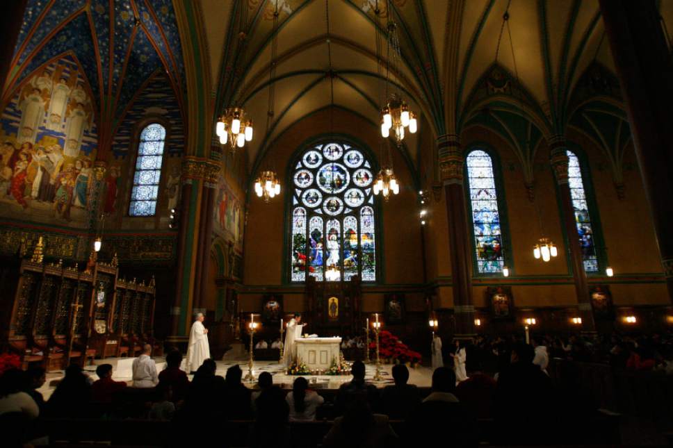 Francisco Kjolseth  |  The Salt Lake Tribune    

Cathedral of the Madeleine holds a special Spanish language Mass for Christmas on Friday, Dec. 25, 2009, in Salt Lake City.