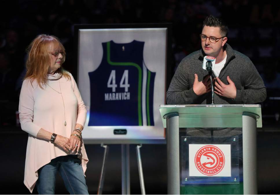 NBA: Hawks retire 'Pistol' Pete Maravich's No. 44 - The Salt Lake Tribune