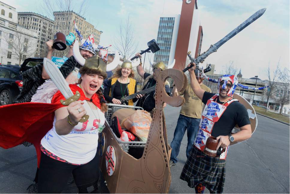 Scott Sommerdorf | The Salt Lake Tribune
Participants in the 10th Annual Urban Chariot Pub Crawl, formerly known as Urban Iditarod, prepare their Viking-themed shopping cart, Saturday, March 4, 2017.